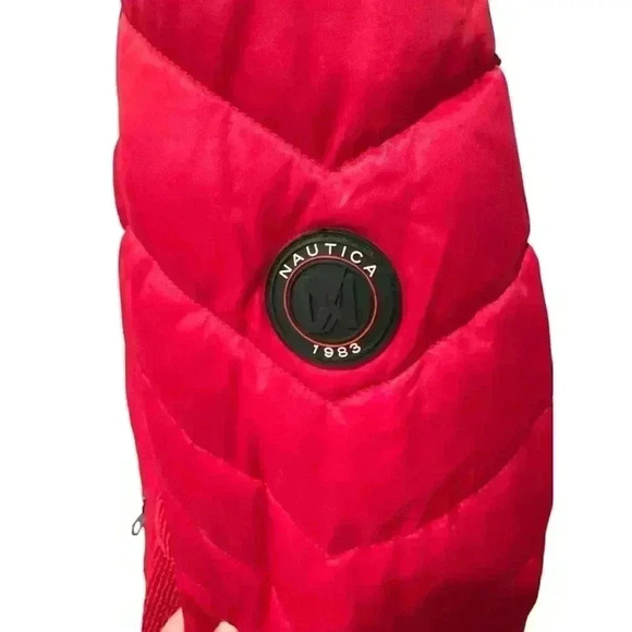 Nautica Puffer Jacket in Red with Faux Fur Hood Size L, EUC - Picture 4 of 9